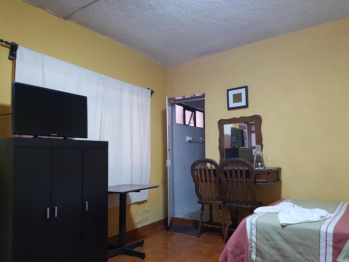 Hotel Nuevo Cupatitzio Uruapan  Esterno foto