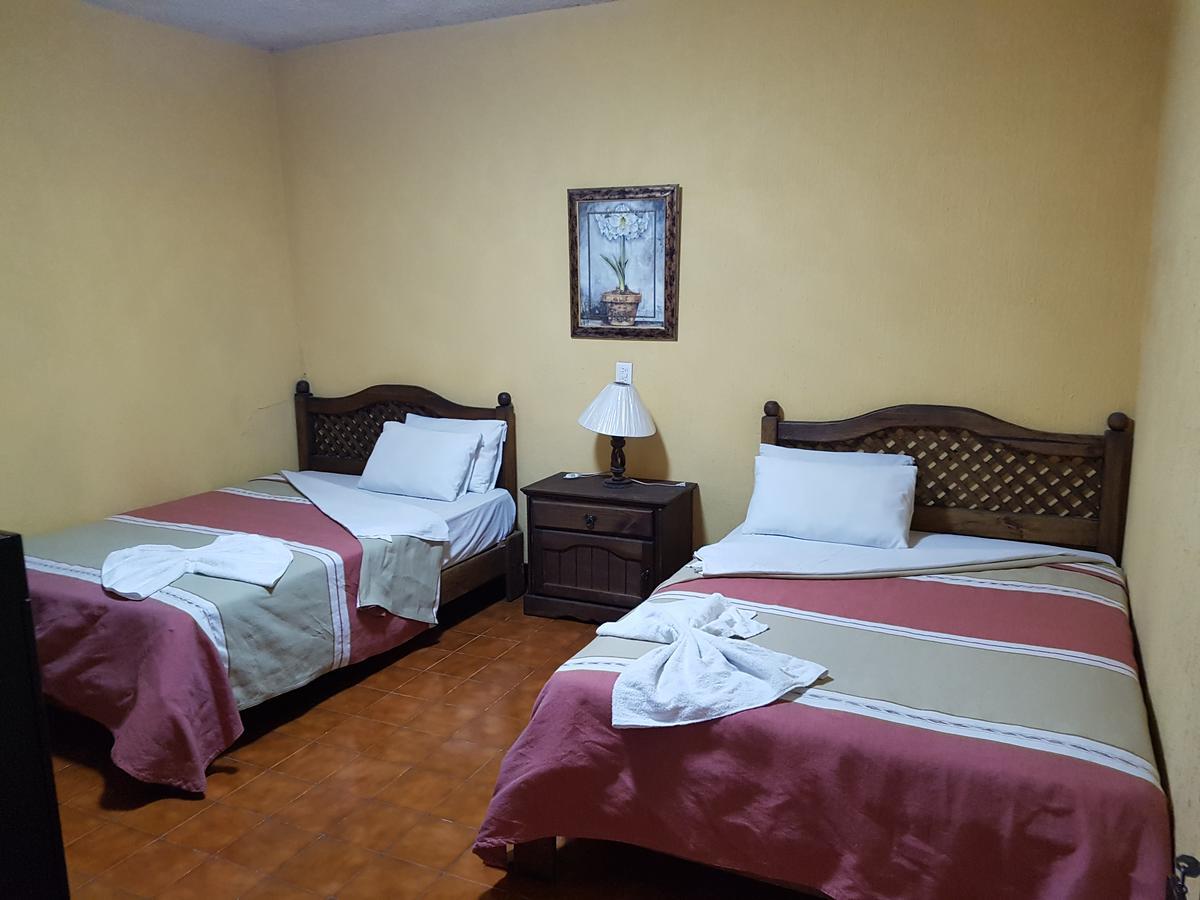 Hotel Nuevo Cupatitzio Uruapan  Esterno foto