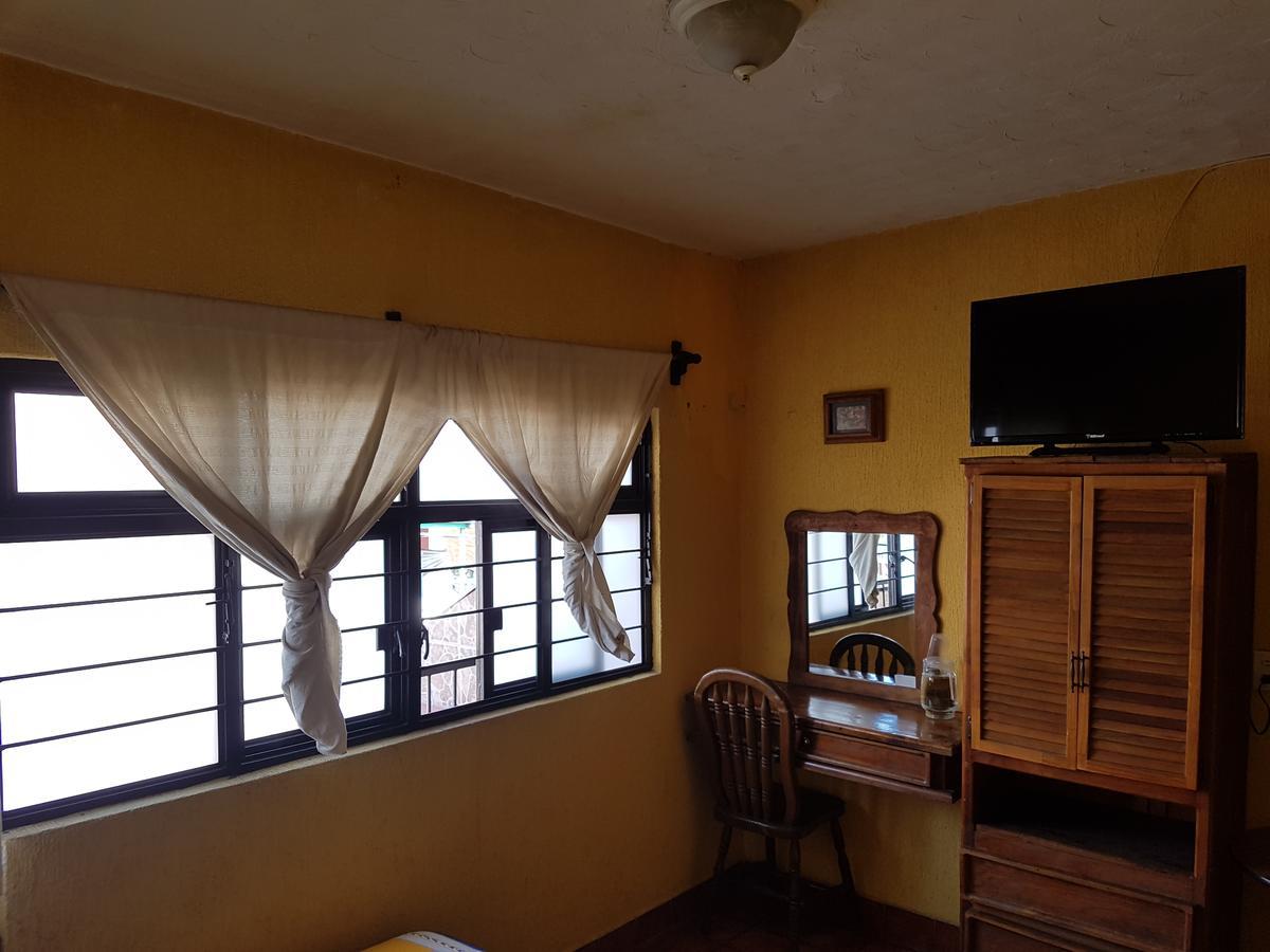 Hotel Nuevo Cupatitzio Uruapan  Esterno foto