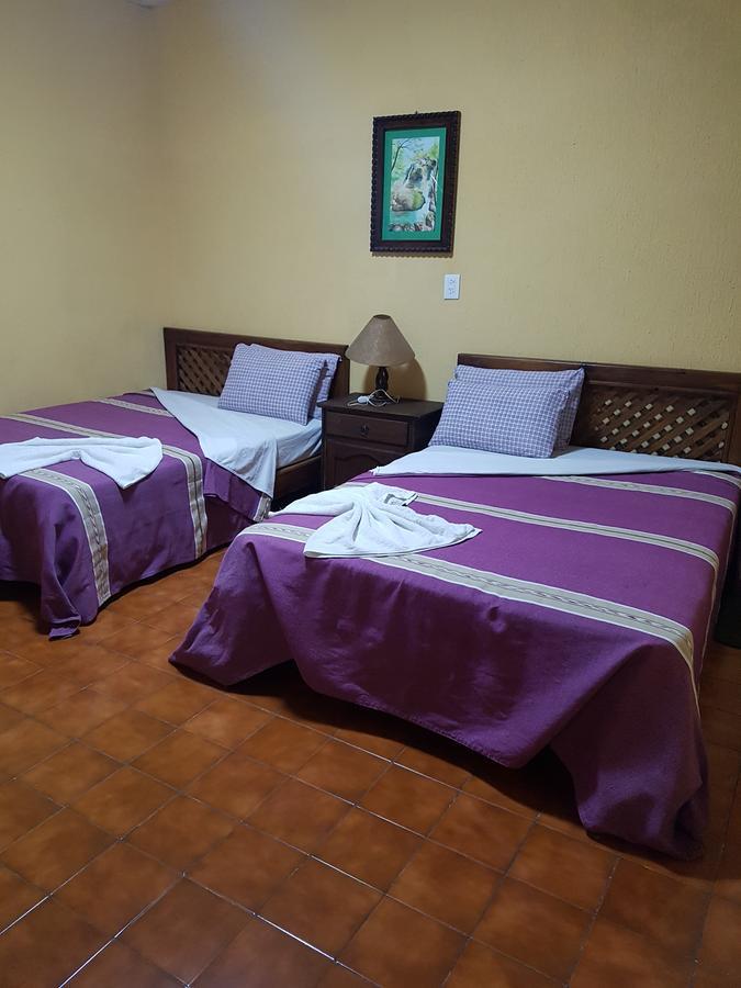 Hotel Nuevo Cupatitzio Uruapan  Esterno foto