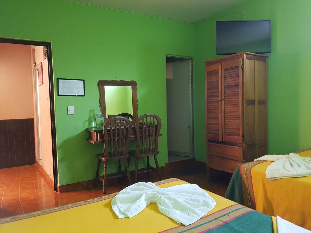 Hotel Nuevo Cupatitzio Uruapan  Esterno foto