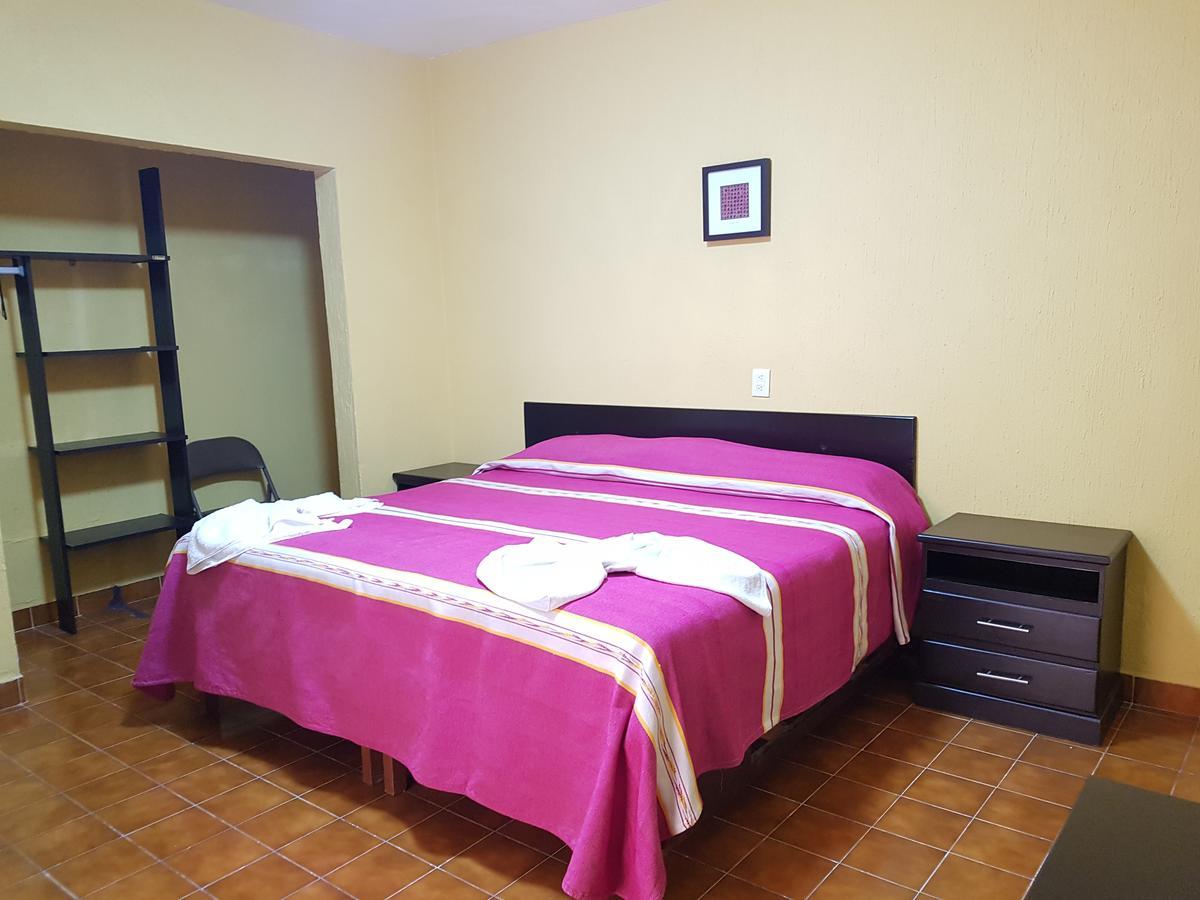 Hotel Nuevo Cupatitzio Uruapan  Esterno foto